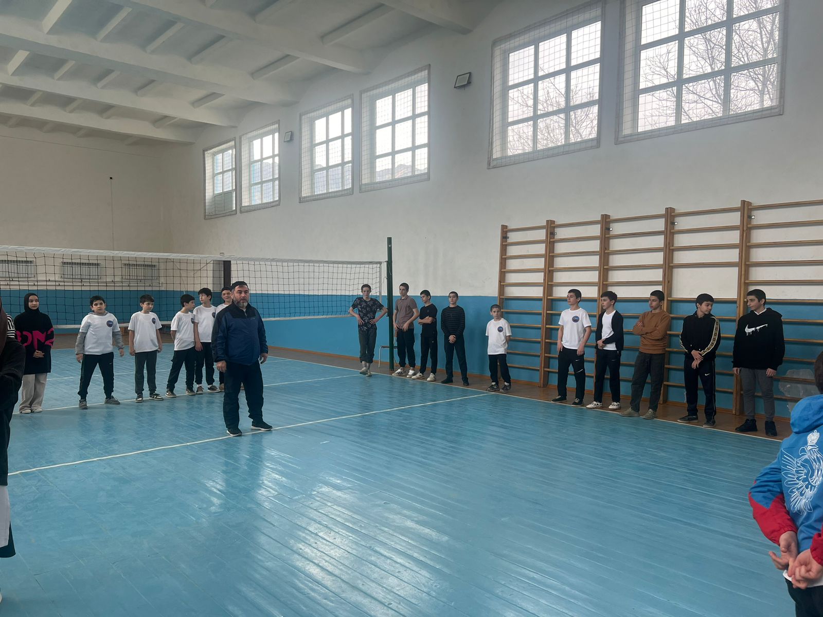 Соревнования по волейболу ко Дню защитника Отечества.